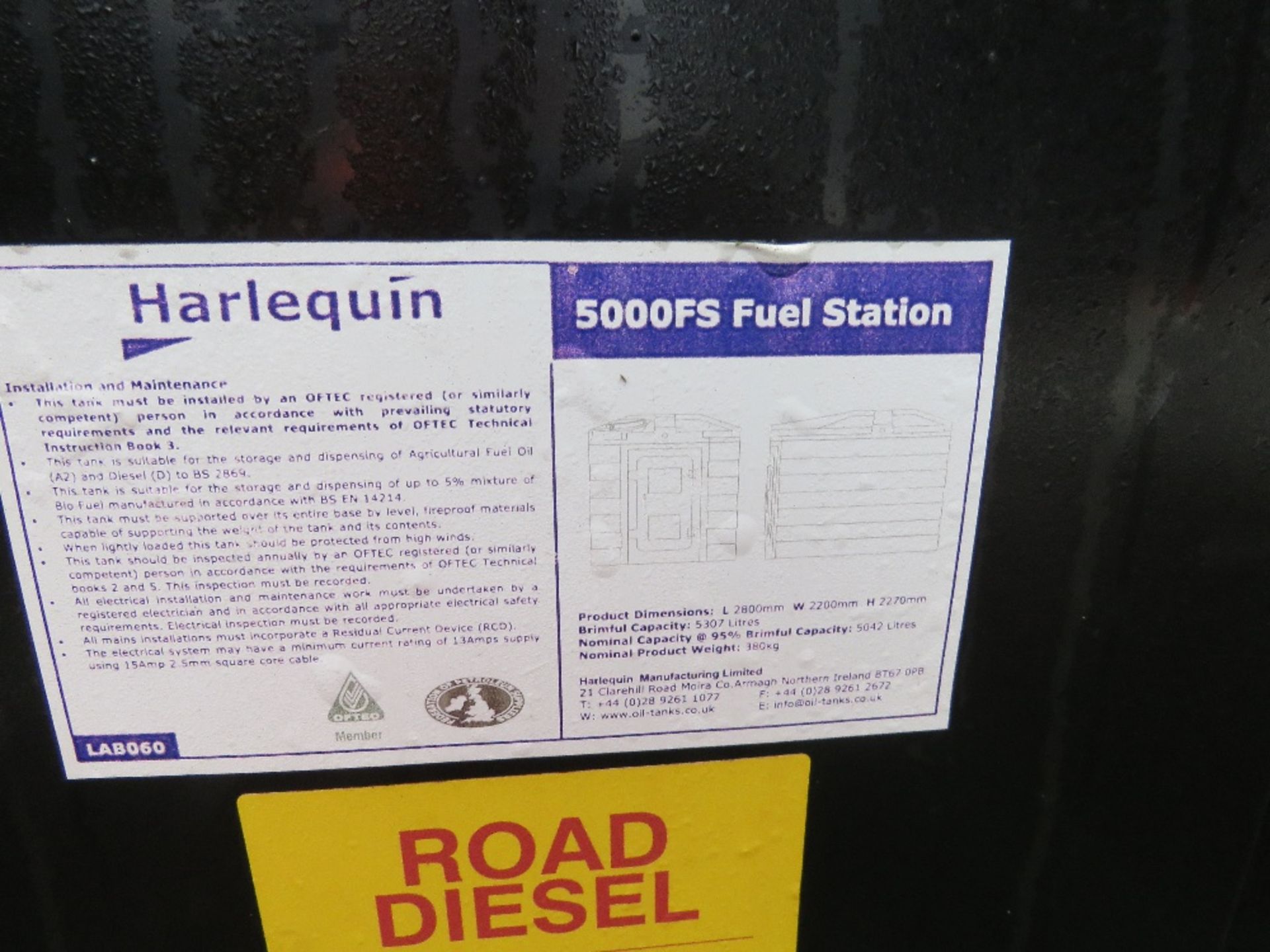 HARLEQUIN 5000FS FUEL STATION BUNDED TANK WITH 240VOLT PUMP. PREVIOUSLY USED FOR WHITE DIESEL. DIR - Image 5 of 9