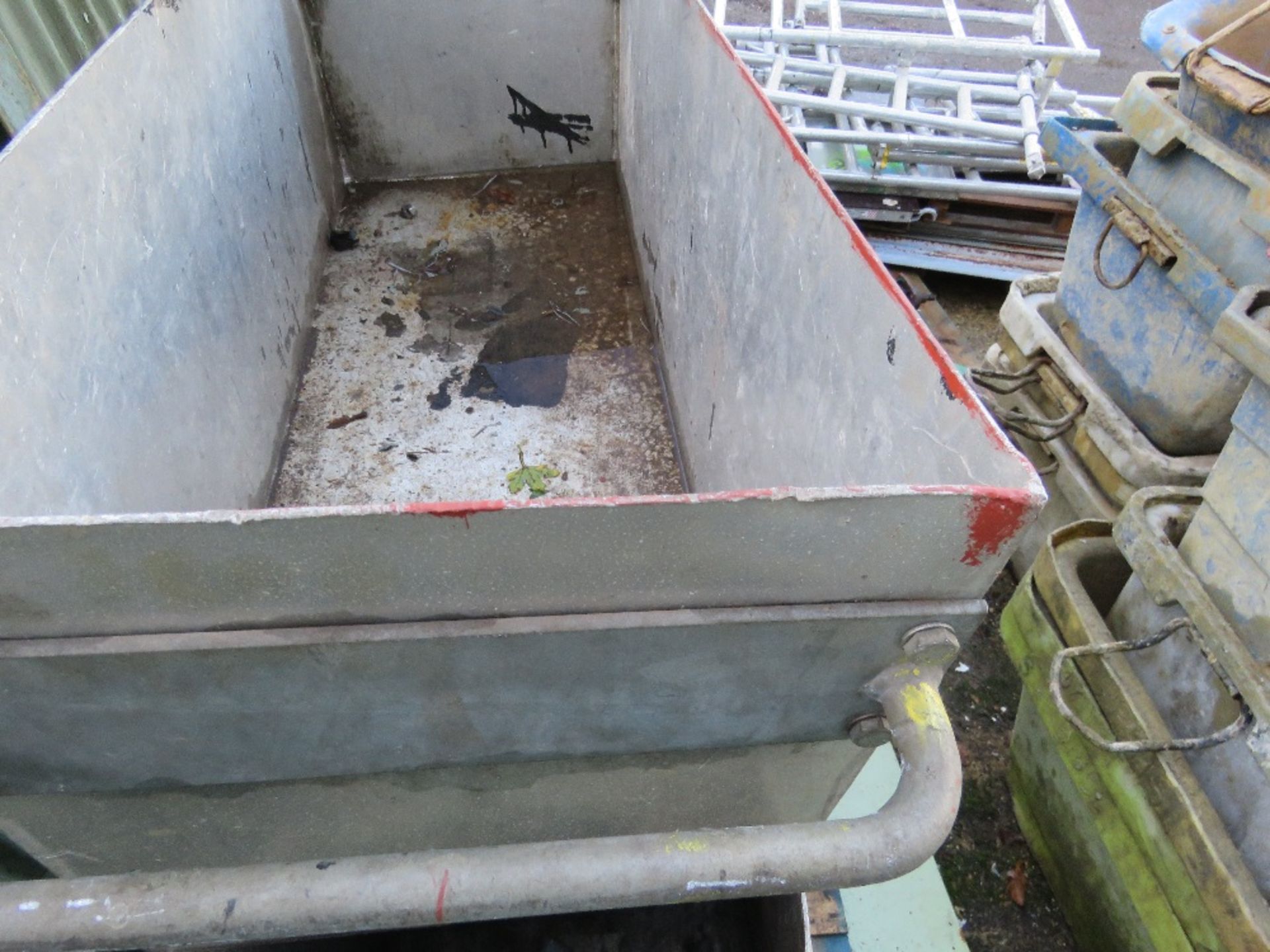 3 X ALUMINIUM PARTS BINS. THIS LOT IS SOLD UNDER THE AUCTIONEERS MARGIN SCHEME, THEREFORE NO VAT - Image 2 of 4