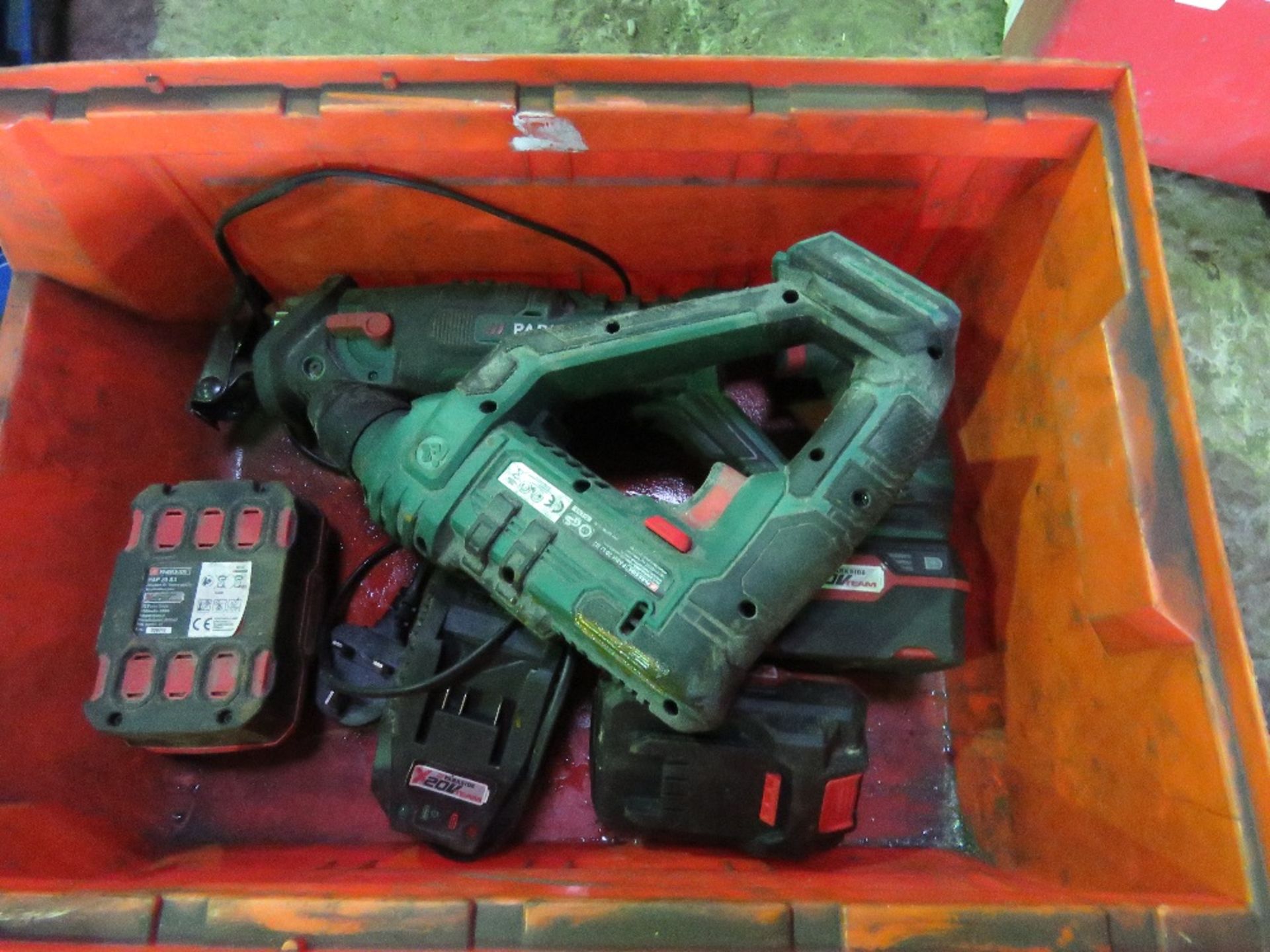 2 X BOXES OF ASSORTED POWER TOOLS PLUS A BOX OF DREMMEL TYPE HEADS. SOURCED FROM COMPANY LIQUIDATION - Image 3 of 3