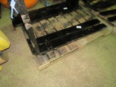 PAIR OF FORKLIFT TINES, TO SUIT 16" CARRIAGE, 1M LENGTH APPROX.