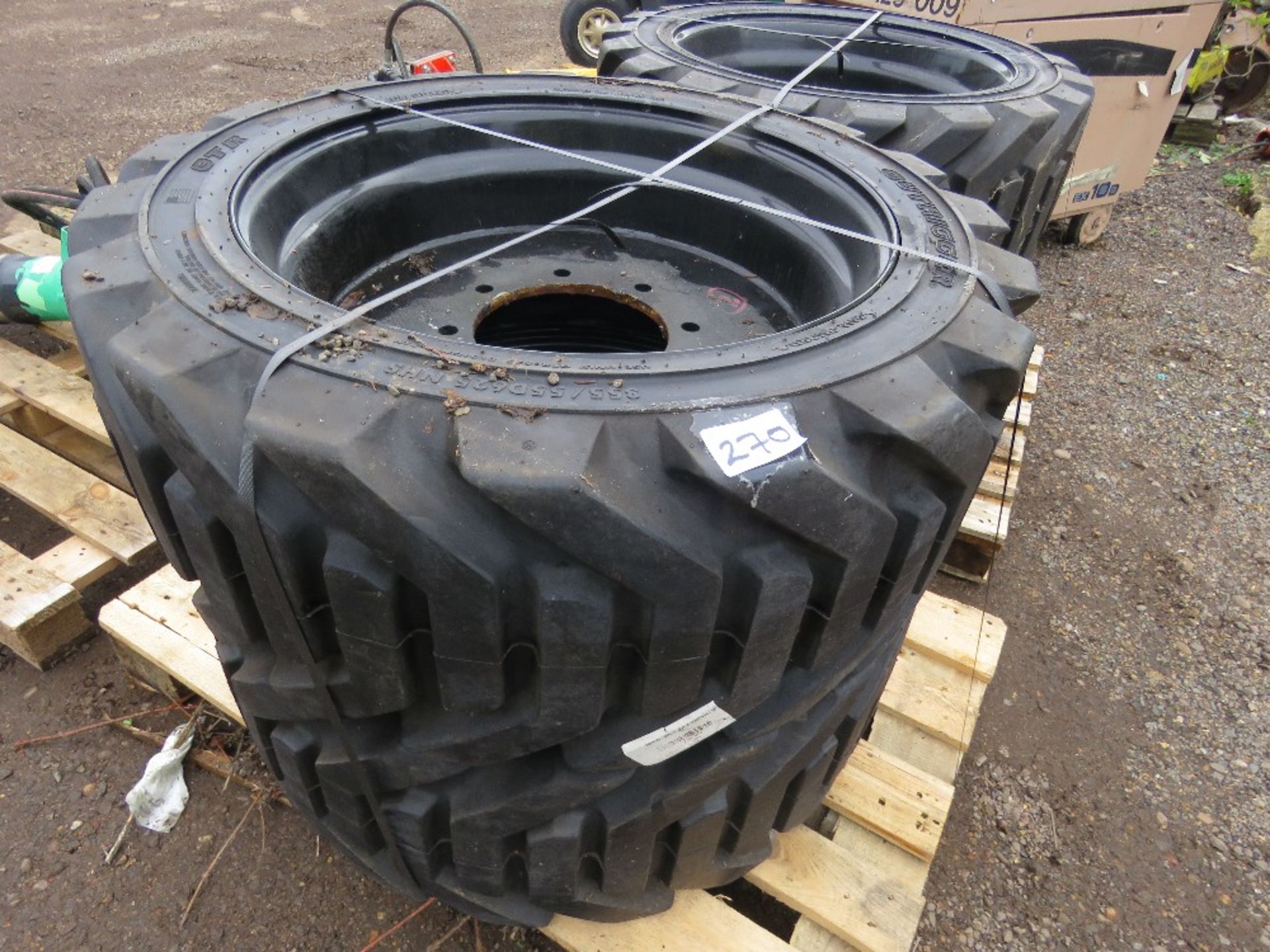 SET OF 4NO ACCESS PLATFORM WHEELS AND TYRES, UNUSED. 8 STUD RIMS, 335/55D625NHS TYRES. SOURCED FROM - Image 2 of 6