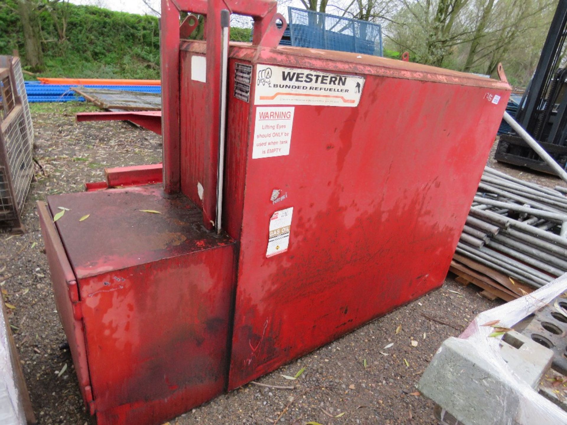 WESTERN FUEL STORE WITH A STAND, OWNER RETIRING. THIS LOT IS SOLD UNDER THE AUCTIONEERS MARGIN SC - Image 2 of 5