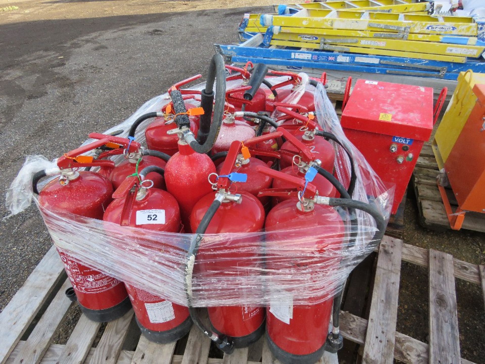 PALLET OF FIRE EXTINGUISHERS. UNTESTED. SOURCED FROM COMPANY LIQUIDATION.