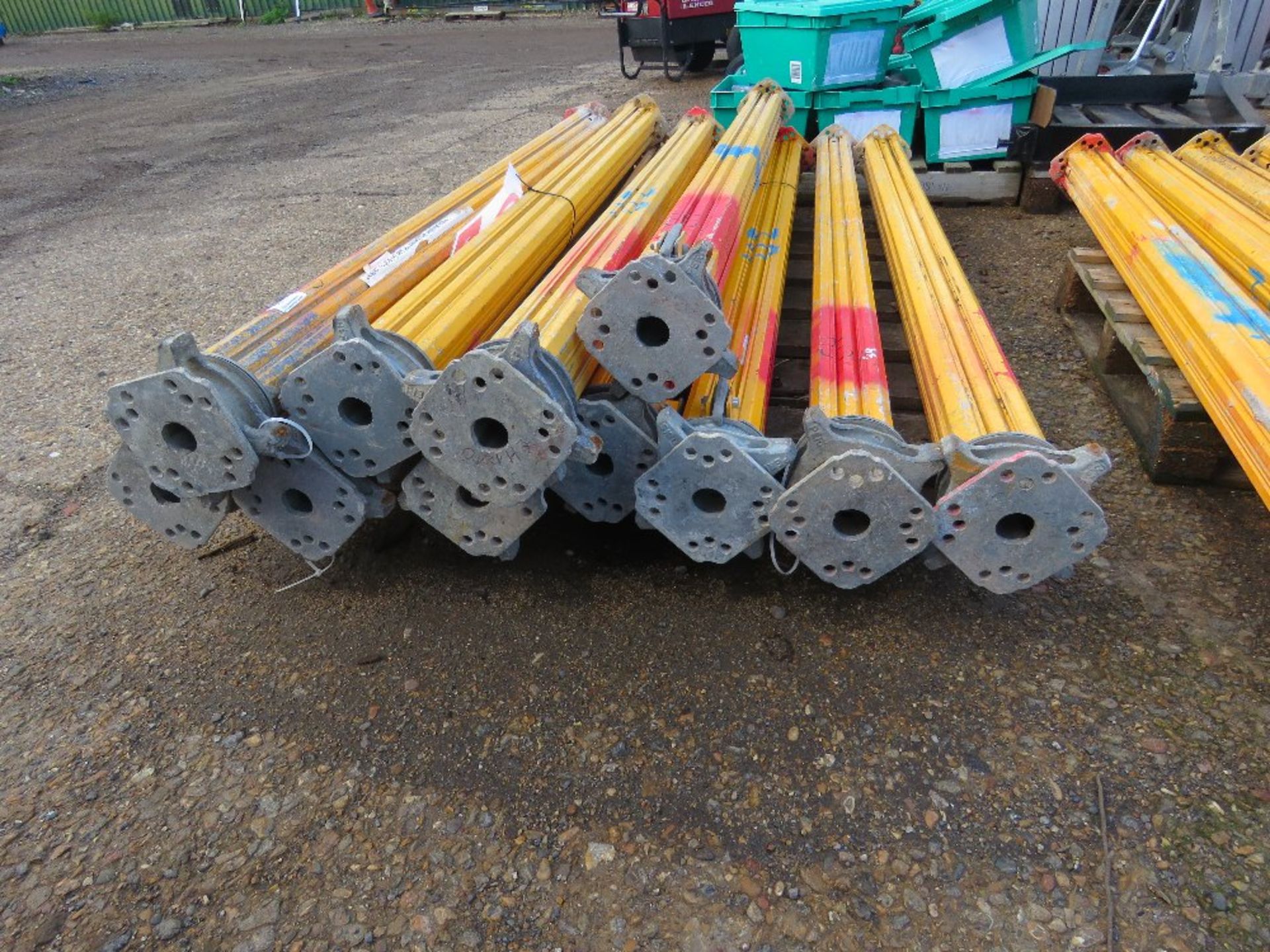 INIUM FORMWORK PROPS 11 X ADJUSTABLE ALUMINIUM FORMWORK PROPS. 1.95 METRES CLOSED LENGTH APPROX. (PE - Image 2 of 2