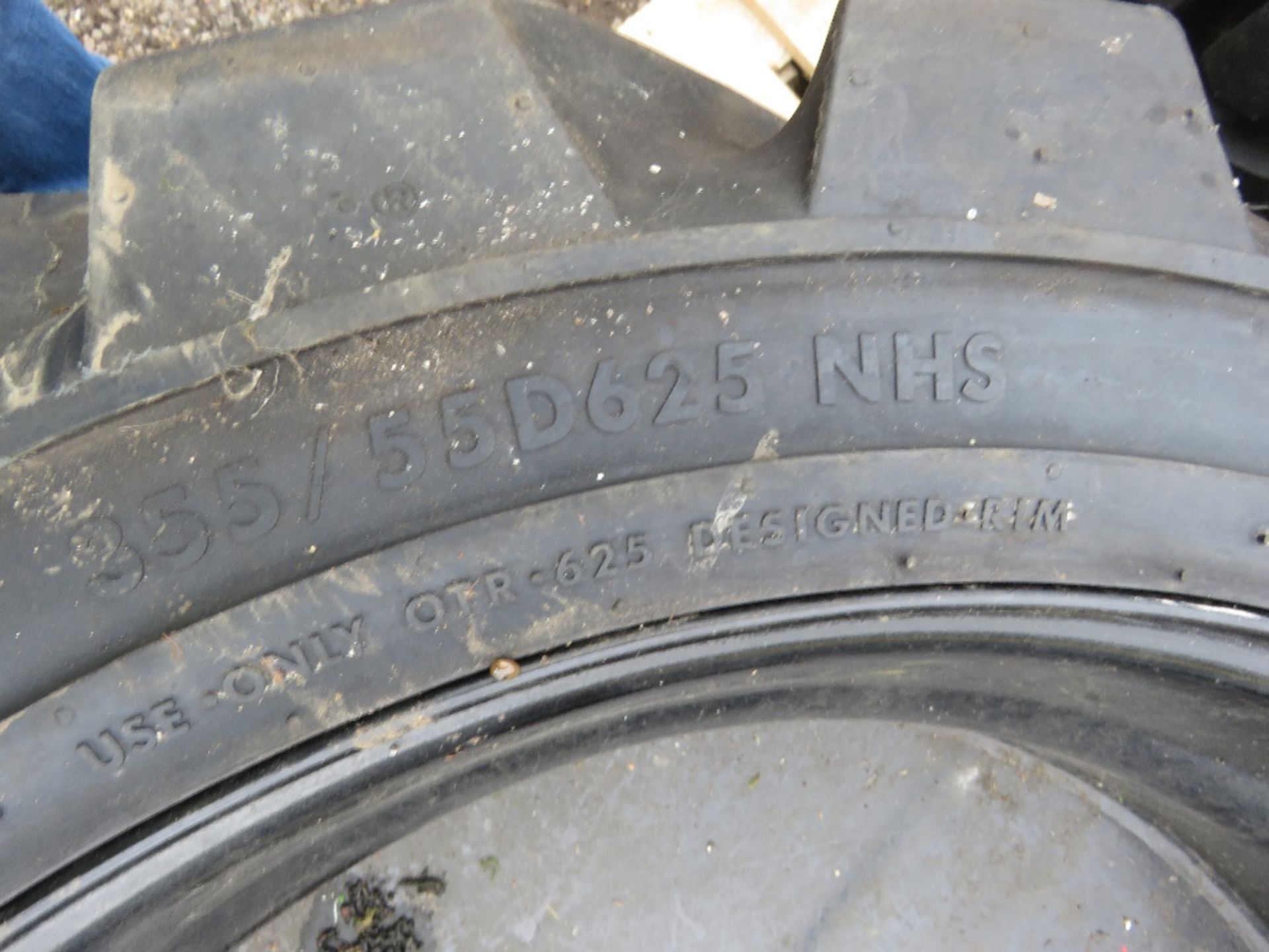 SET OF 4NO ACCESS PLATFORM WHEELS AND TYRES, UNUSED. 8 STUD RIMS, 335/55D625NHS TYRES. SOURCED FROM - Image 5 of 6