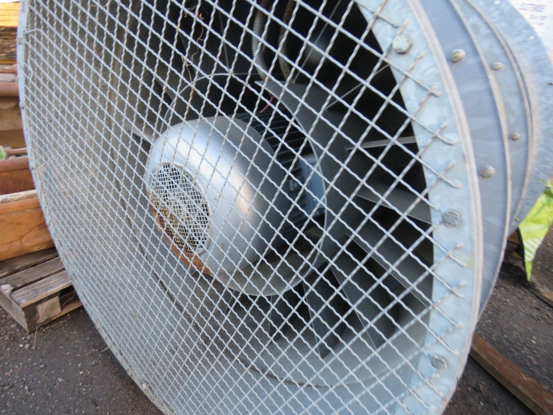 BPC LARGE OUTPUT 3 PHASE POWERED TUNNEL FAN, 30KW POWERED, 1.2M INTERNAL DIAMETER APPROX. - Image 5 of 5