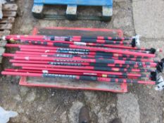 TWISTLOC PLASTER BOARD POLES, 16NO APPROX. SOURCED FROM COMPANY LIQUIDATION.
