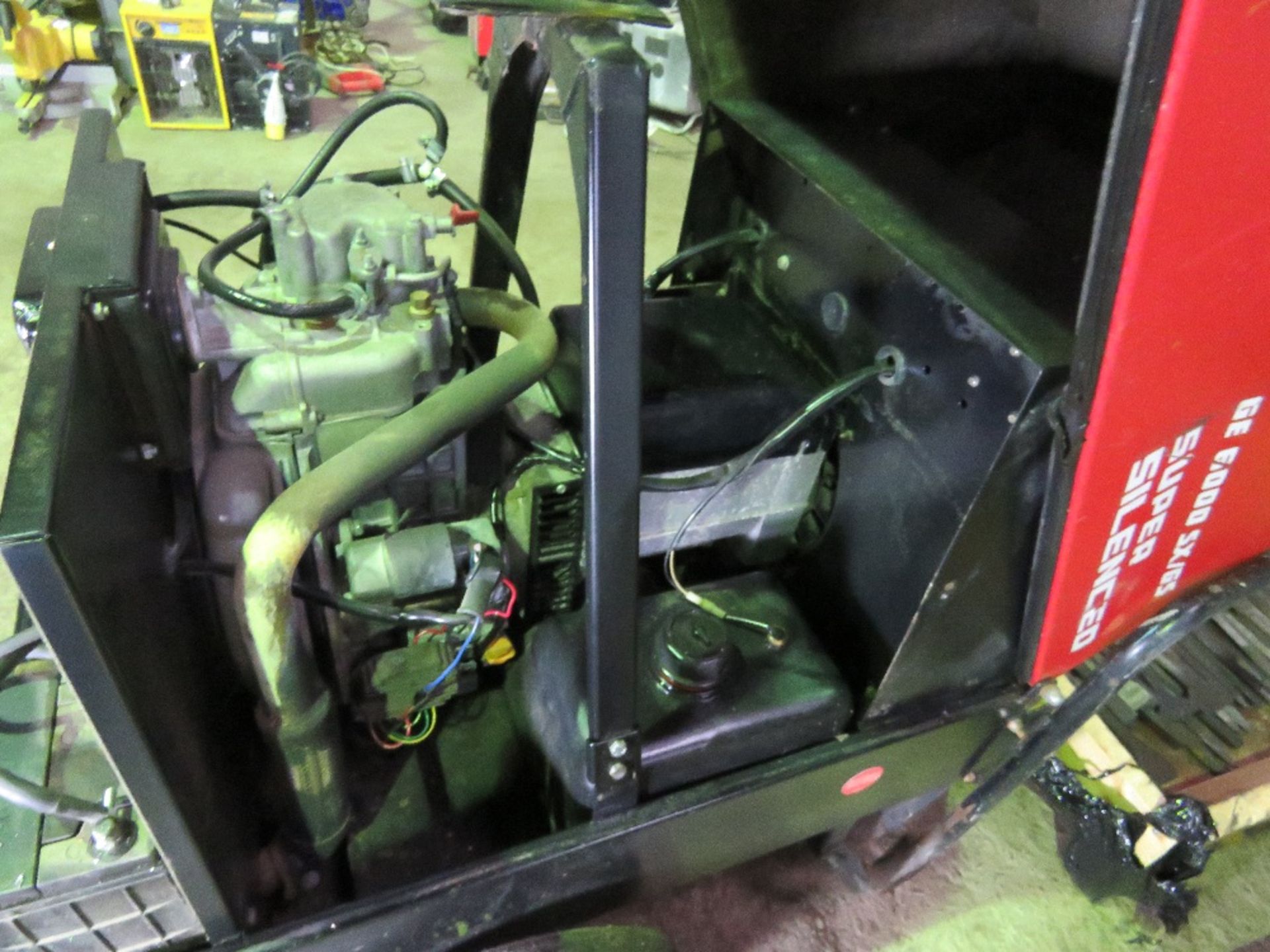 MOSA GE6000SX/GS BARROW GENERATOR. YEAR 2014 BUILD. WHEN TESTED WAS SEEN TO RUN BUT WAS NOT SHOWING - Image 6 of 6
