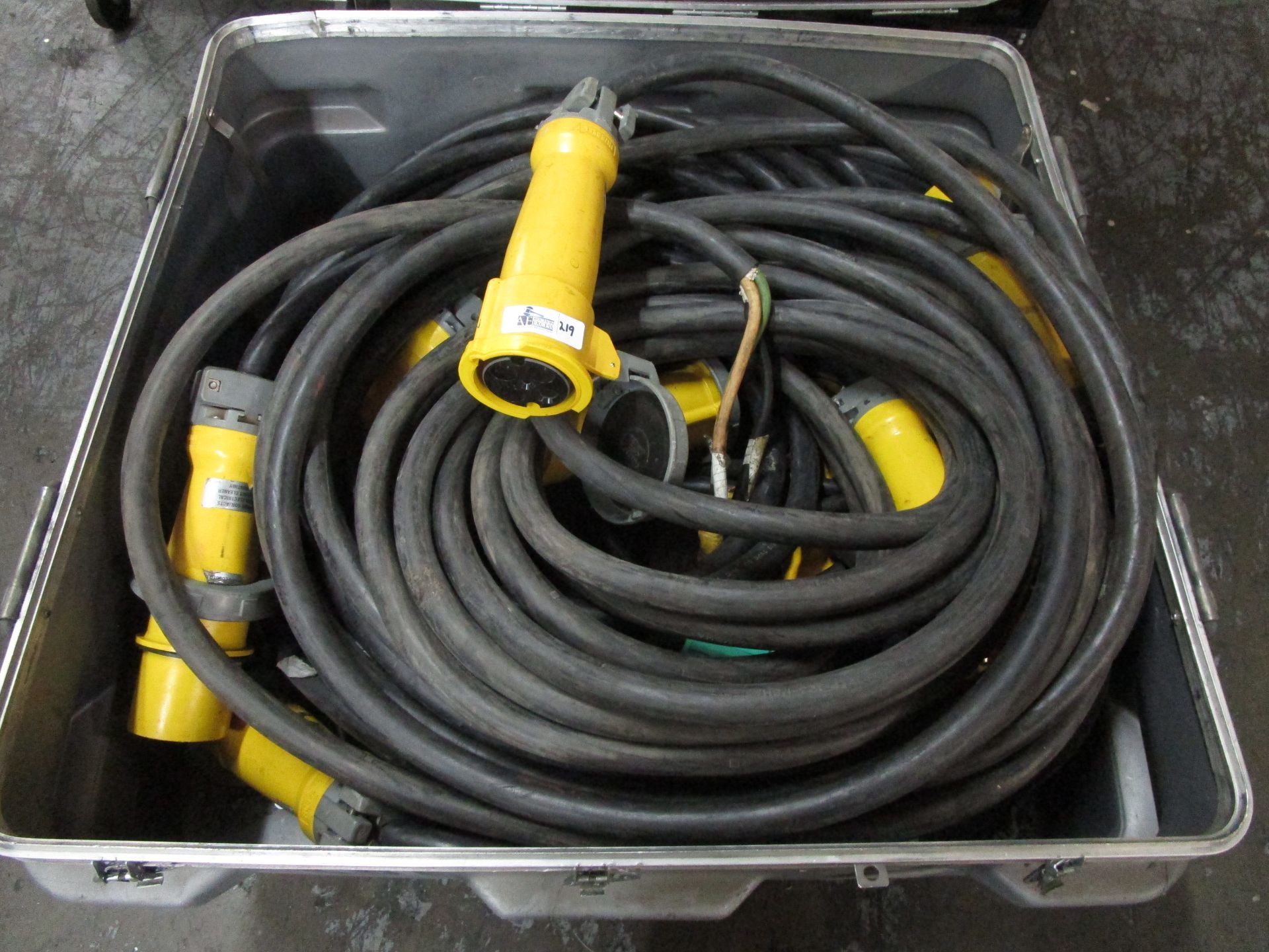 ROLLING ROAD CASE WITH HIGH VOLTAGE CABLES - Image 2 of 3