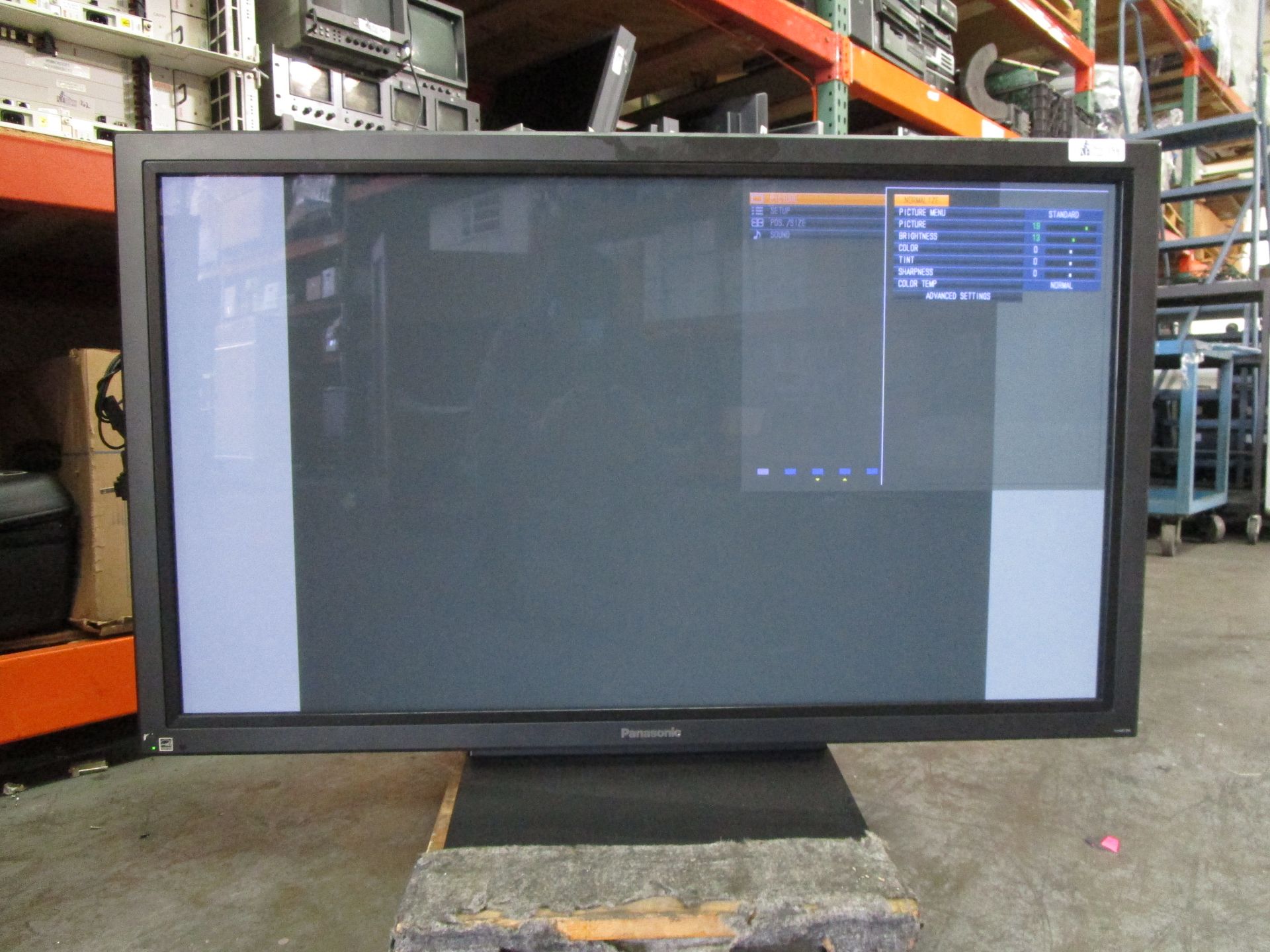 PANASONIC TH-50BT300U HI DEF PLASMA