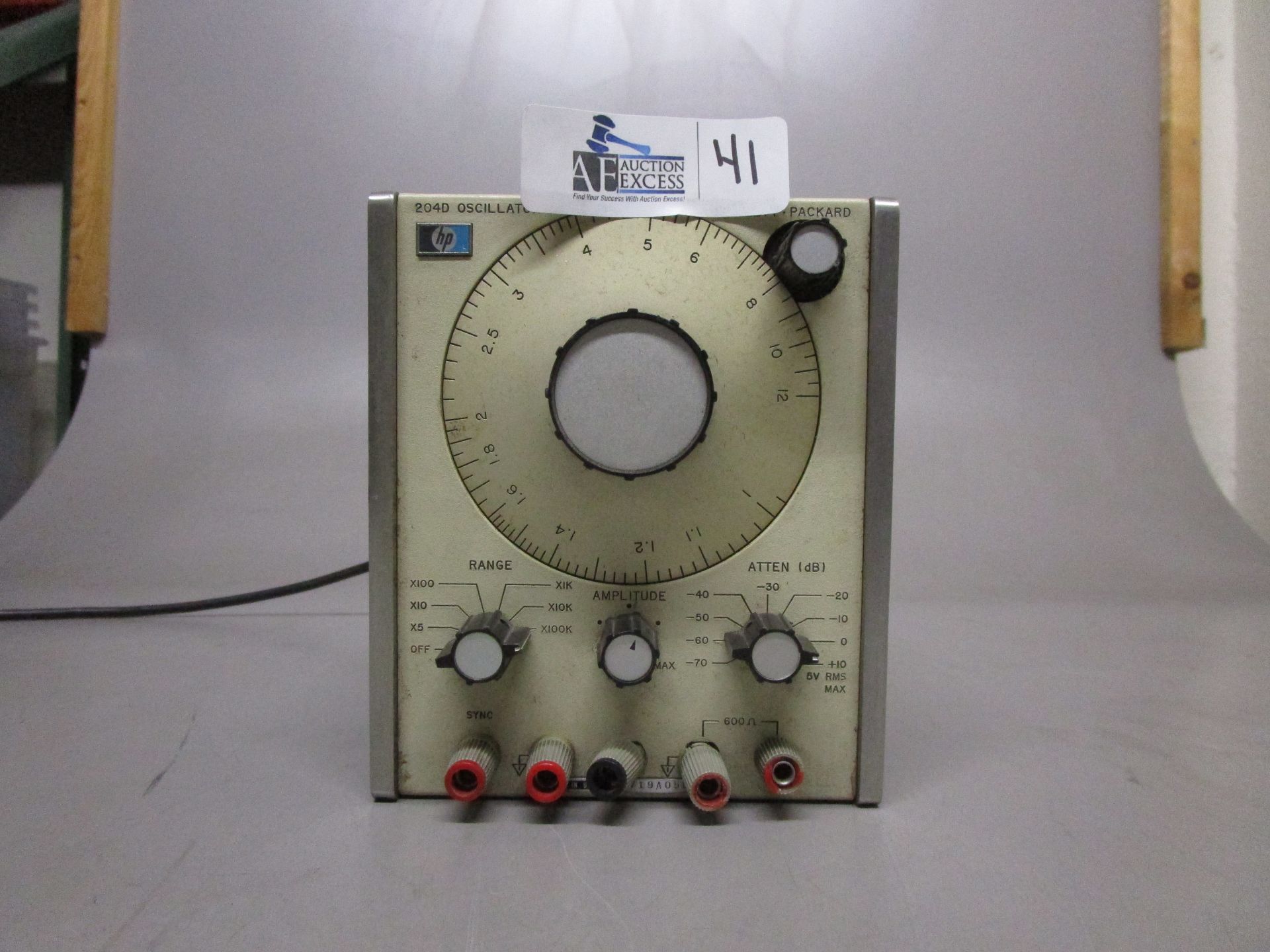 HP 2040 OSCILLATOR