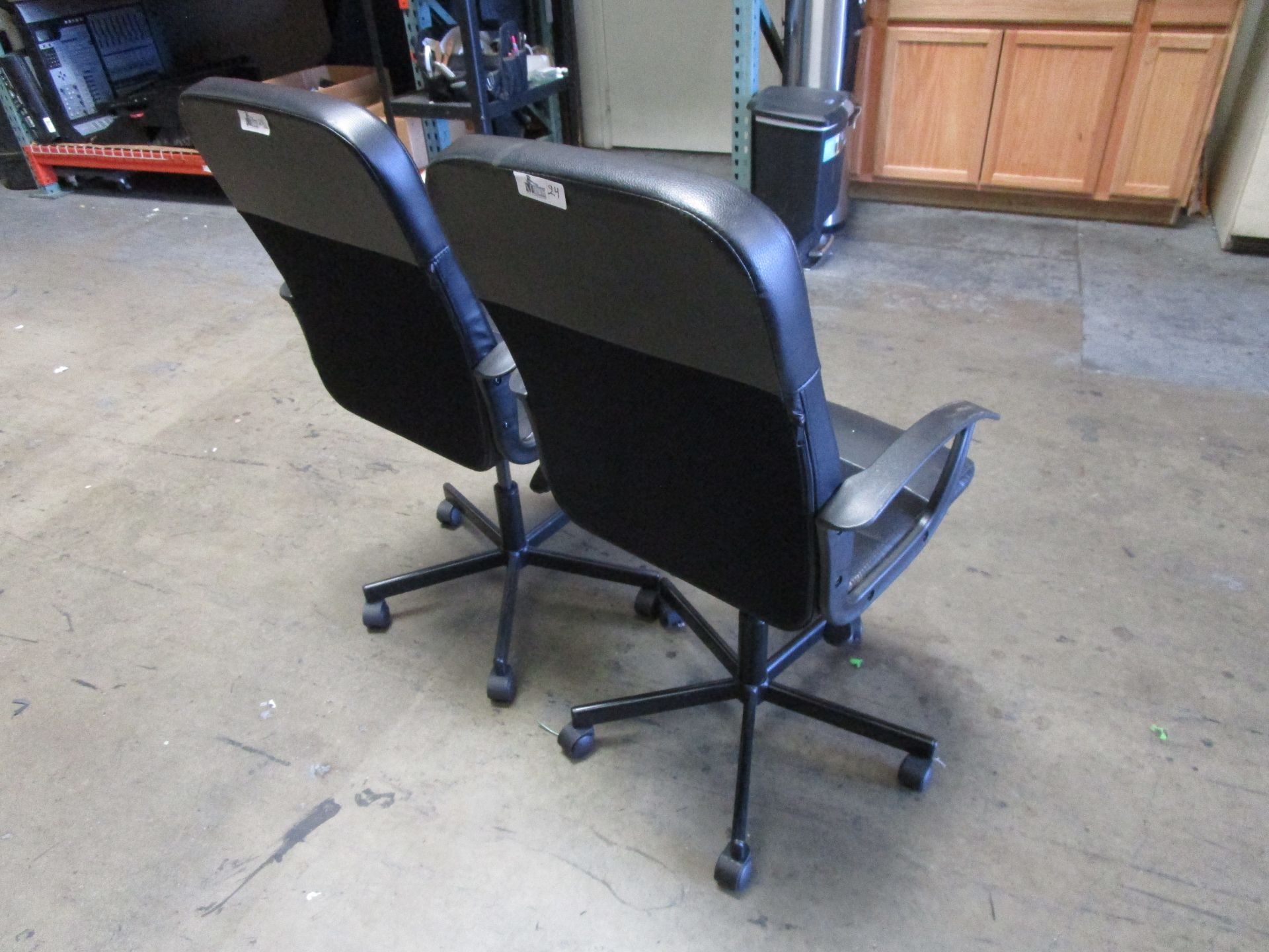 LOT OF 2 IKEA RENBERGET ROLLING DESK CHAIRS - Image 4 of 4