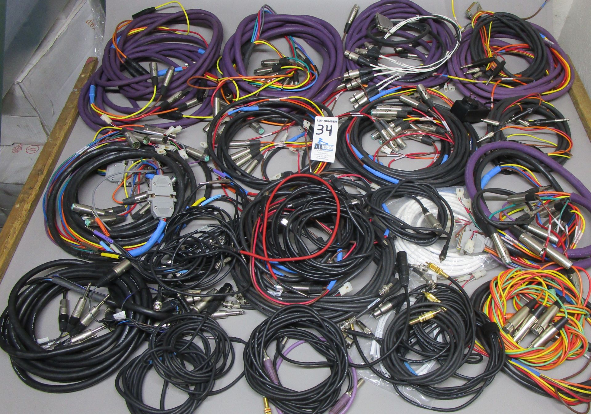 BIN AUDIO CABLES/MULTS