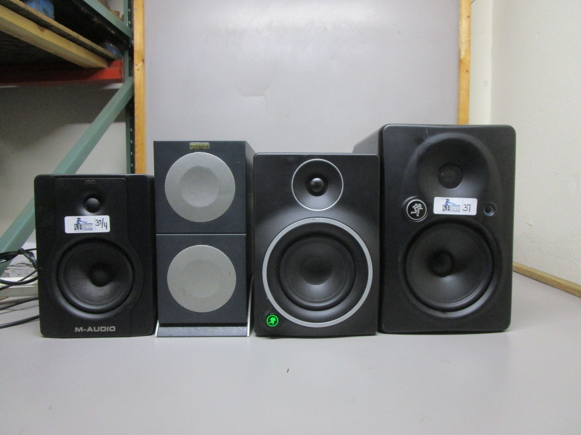 LOT OF 4 SPEAKERS