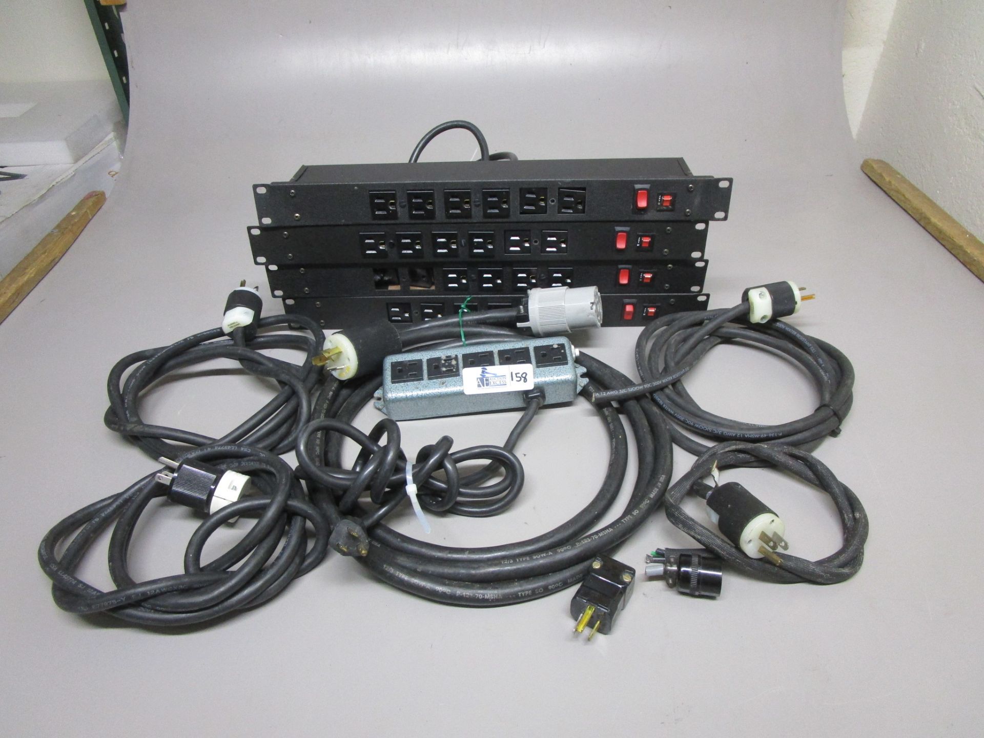 LOT PDUS/POWER CORDS