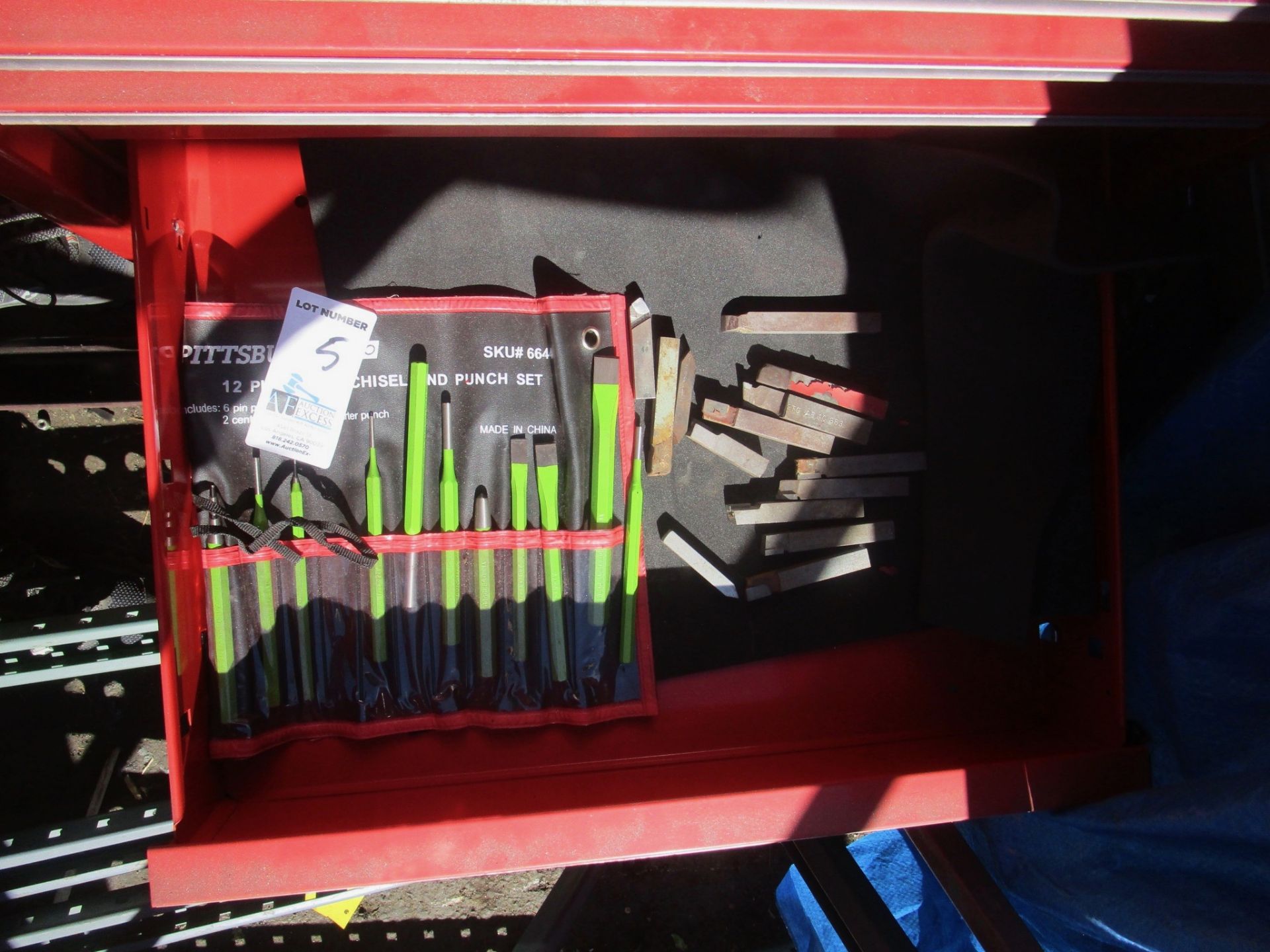 SNAP ON TOOL BOX WITH ALL CONTENTS INCLUDED - Image 6 of 11