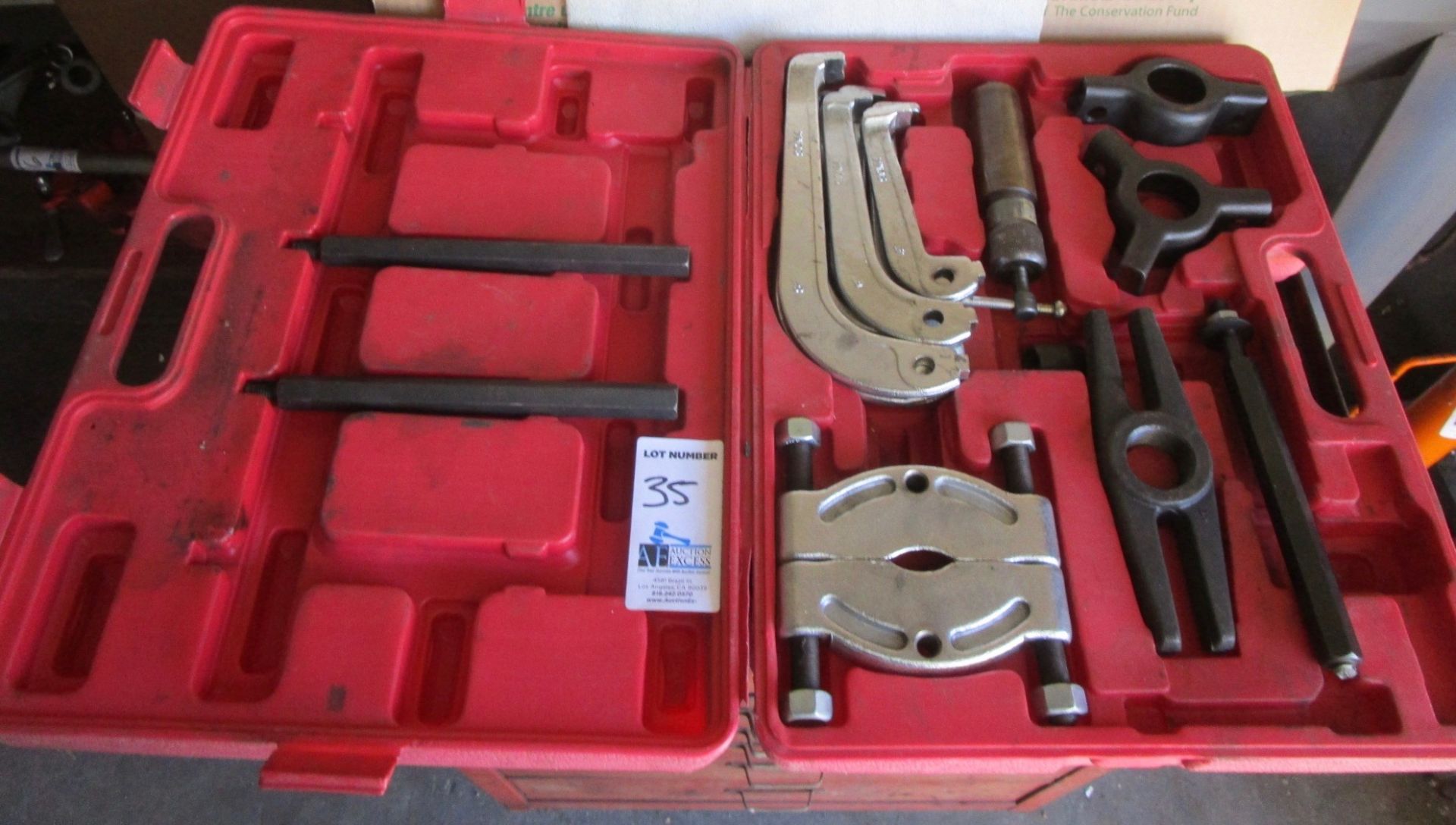 HYDRAULIC GEAR PULLER KIT "AS SHOWN"