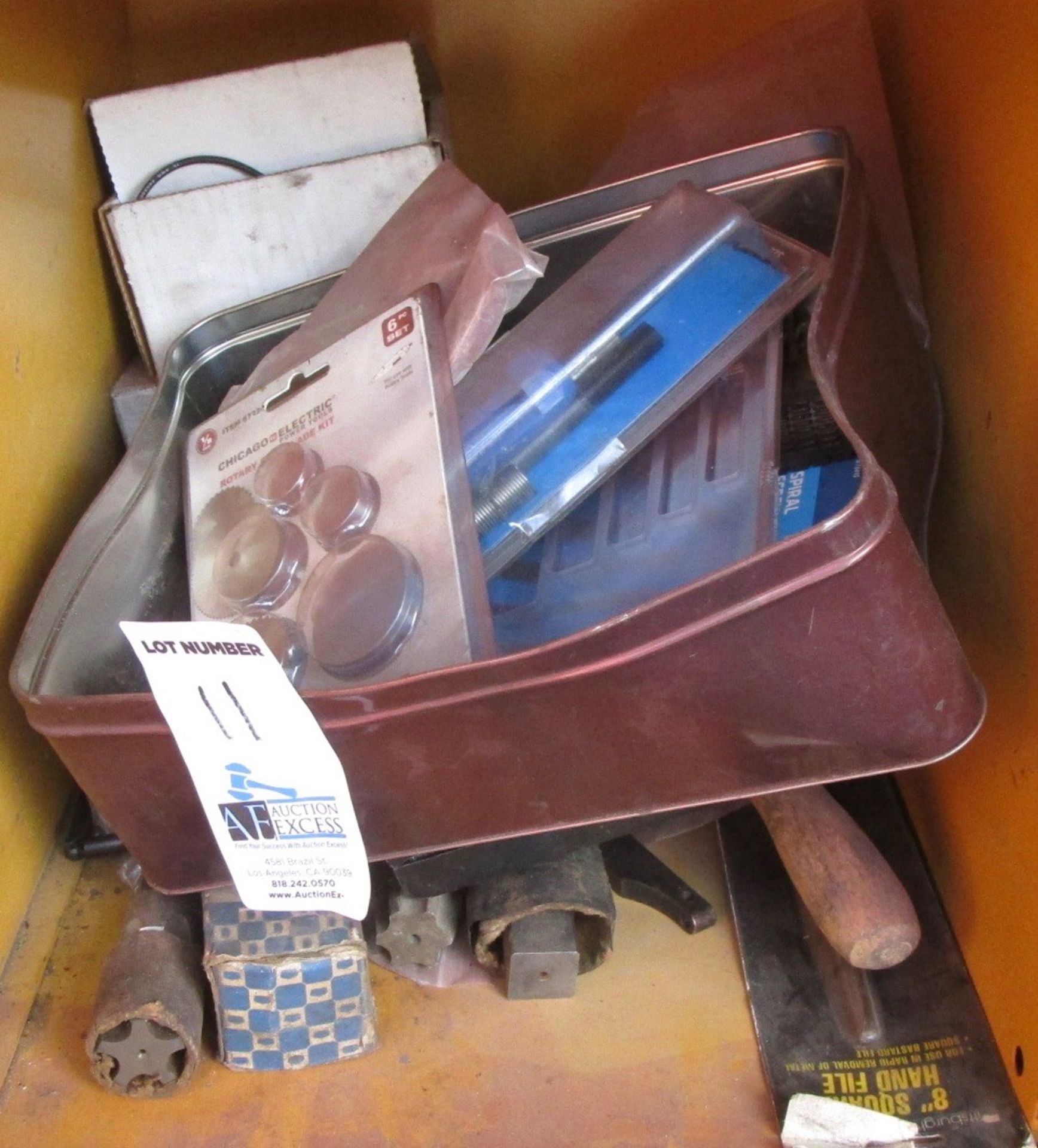 MAC TOOLS CABINET WITH CONTENTS INCLUDED - Image 6 of 8