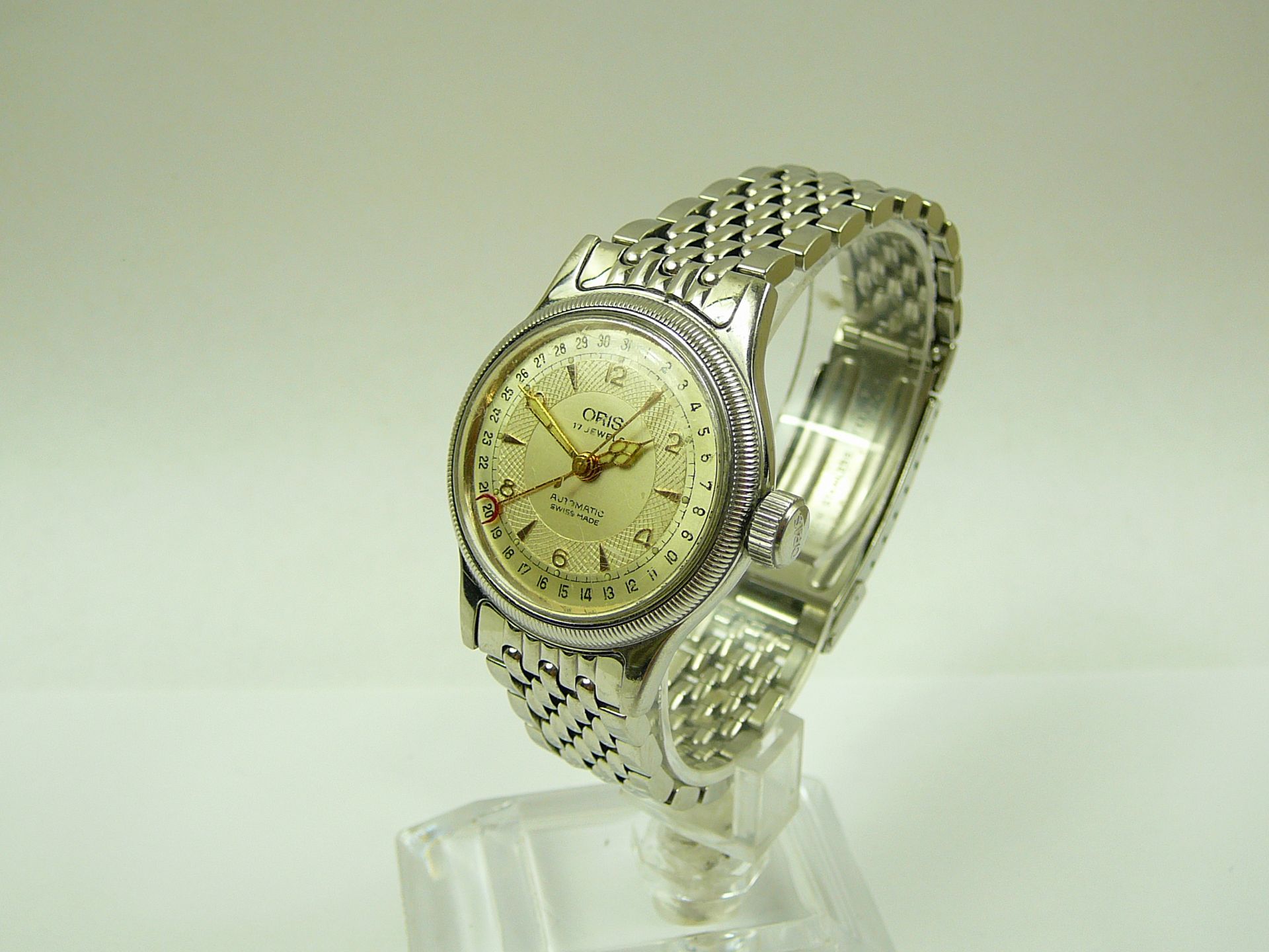 Mid Size Oris Wrist Watch