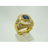 Gents 18ct gold sapphire and diamond ring