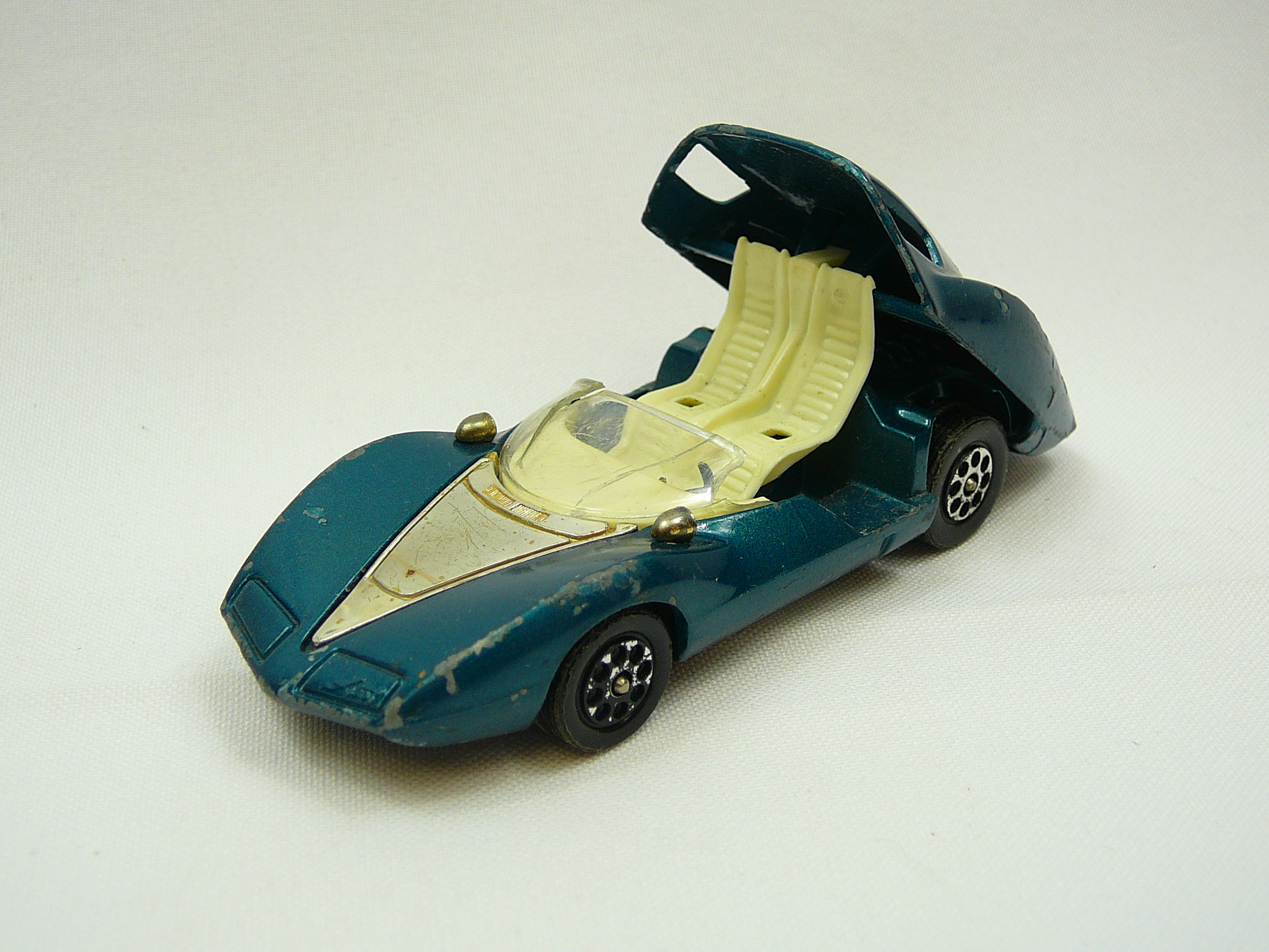 Corgi model Chevrolet Experimental Astro 1