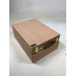 An artist easel box and part contents W:27cm x D:37cm x H:16cm