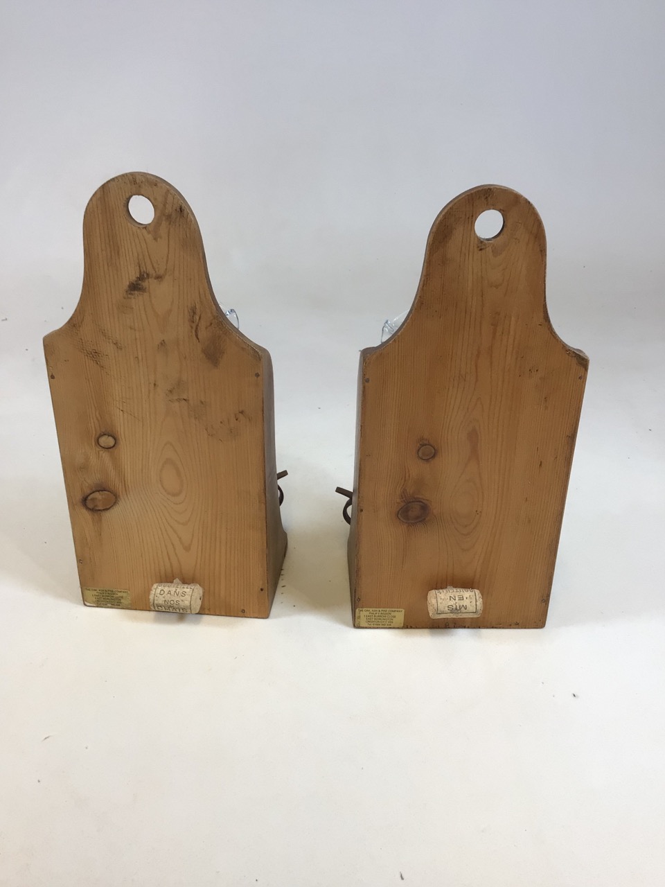 A pair of pine wall brackets with glass and brass candle holders W:16cm x H:35cm - Image 3 of 5