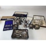 A quantity of boxed cutlery items. A Francis Howard boxed Bread knife, boxed tea spoons, salts,