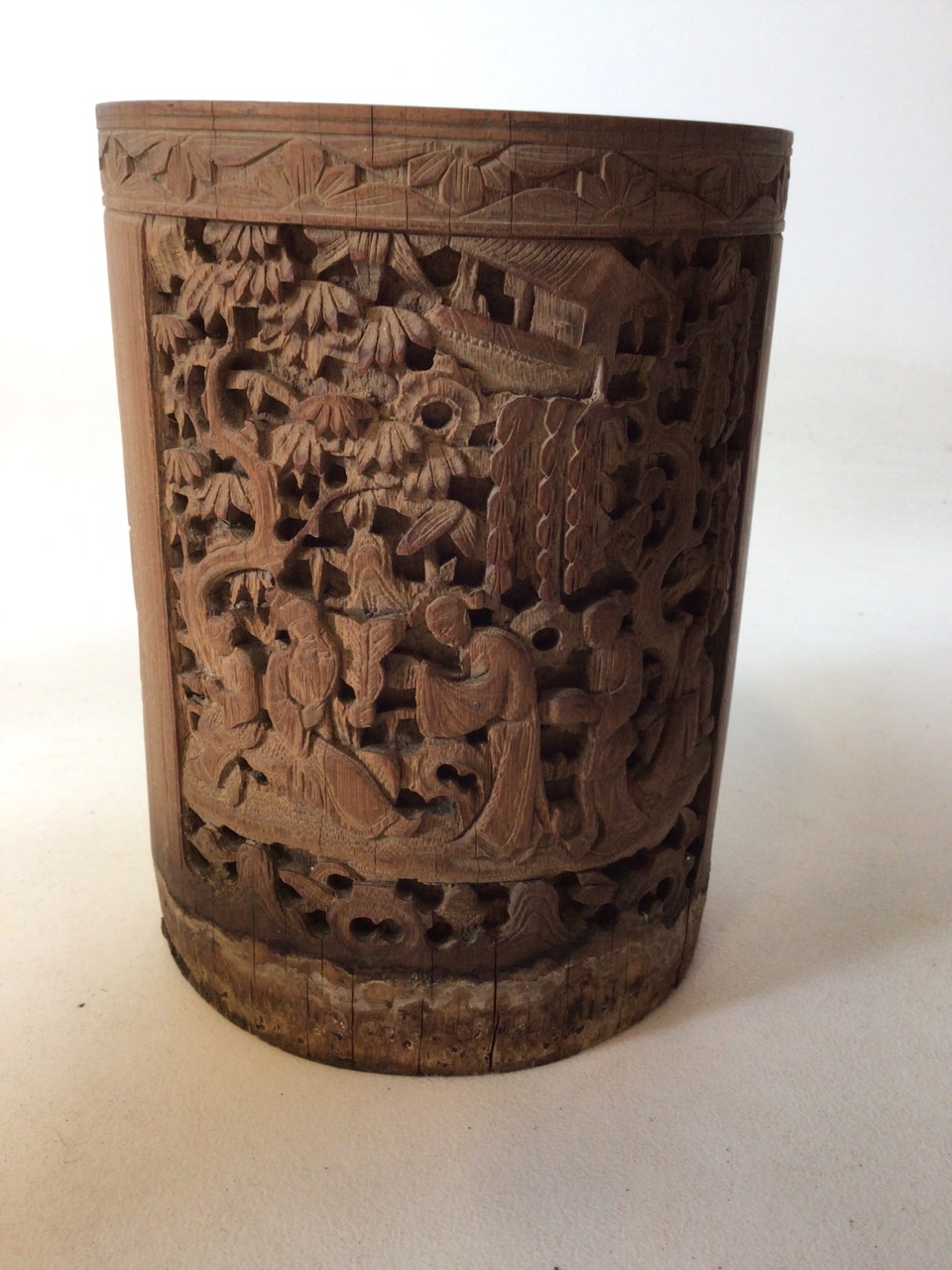 A bamboo brush holder carved with peacocks W:13cm x H:18cm, a carved cork scene, a stoneware jar and - Bild 6 aus 10