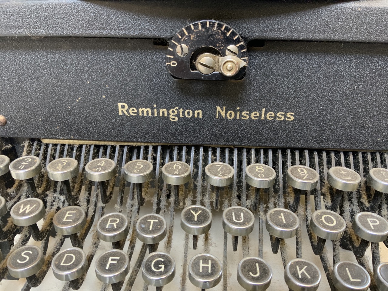 A Remington Noiseless typewriter. - Image 3 of 5