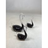 a set of 3 hand made Dartington glass swans W:13cm x H:15cm
