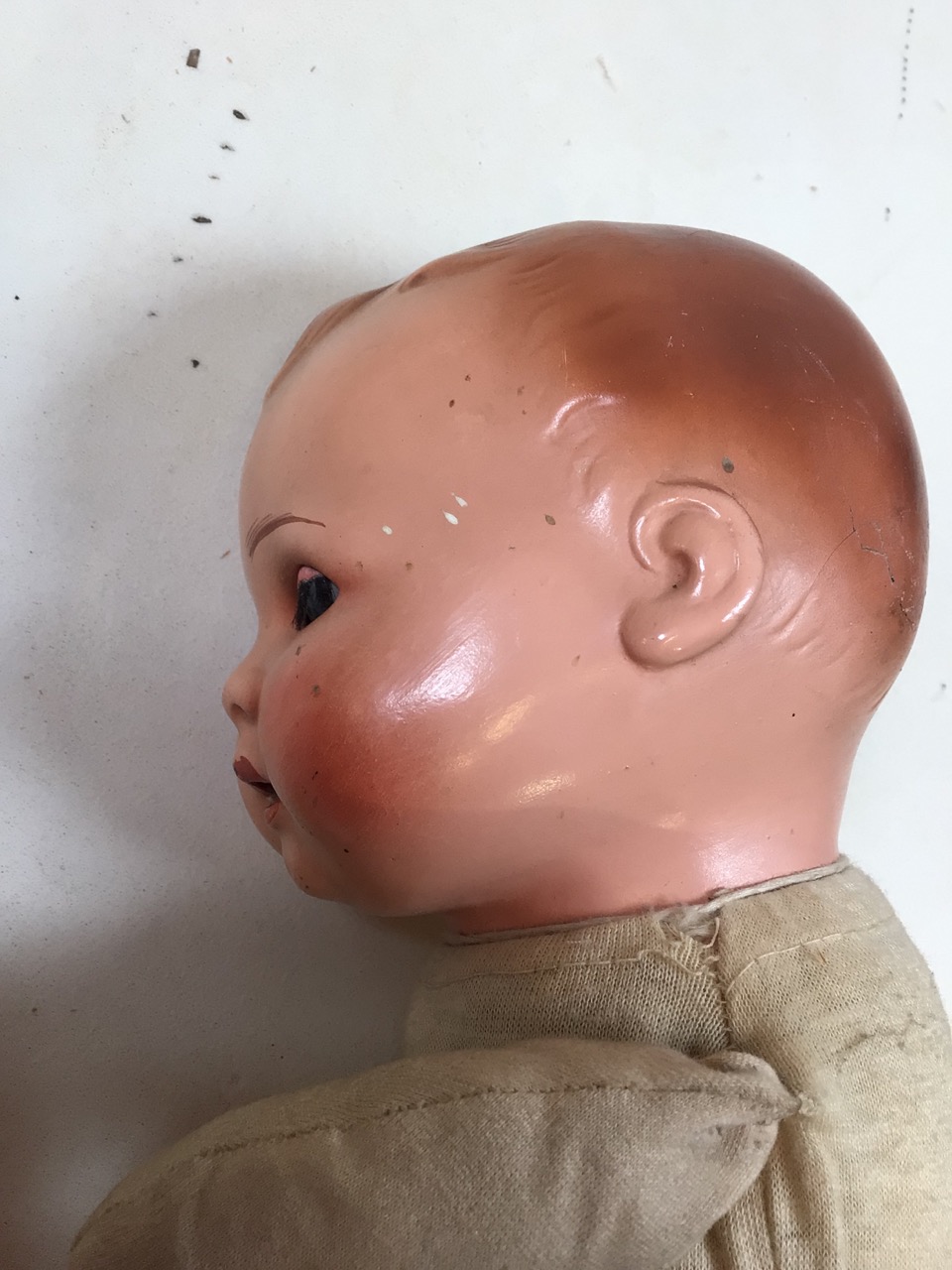 Vintage doll with glass eyes and teeth with soft fabric body. 17 inches . Hole to front of head - Image 5 of 7