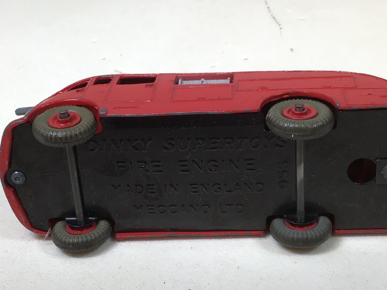 Dinky Supertoys. A Foden Flat Truck, damage to 1 stanchion, bottom part of box only, no lid also - Image 12 of 12