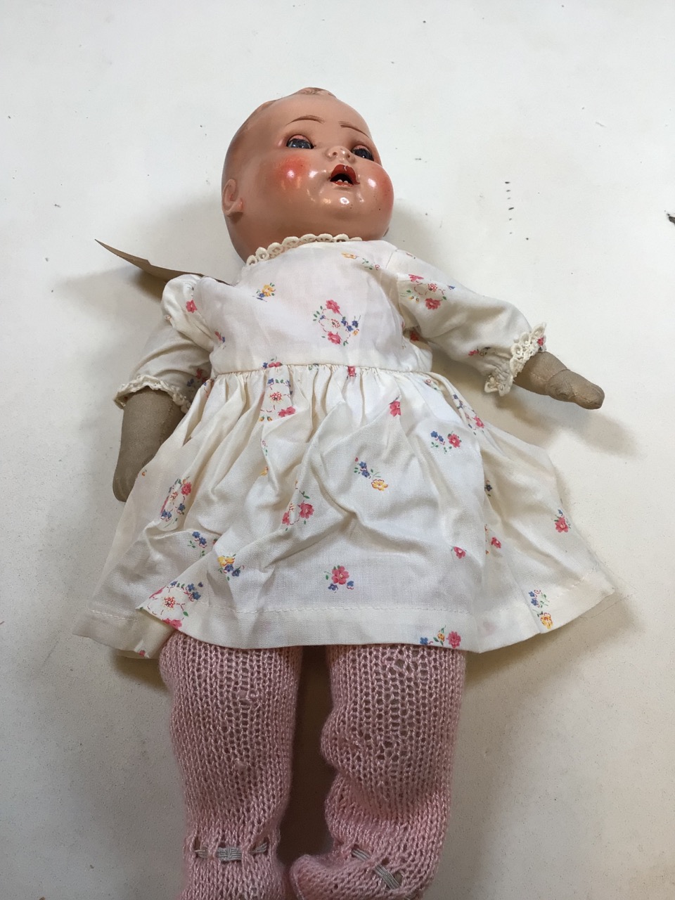 Vintage doll with glass eyes and teeth with soft fabric body. 17 inches . Hole to front of head - Image 7 of 7