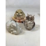 Three vintage string holders. A Babbacombe Pottery frog and owl. Also with a cat. Tallest 15cm
