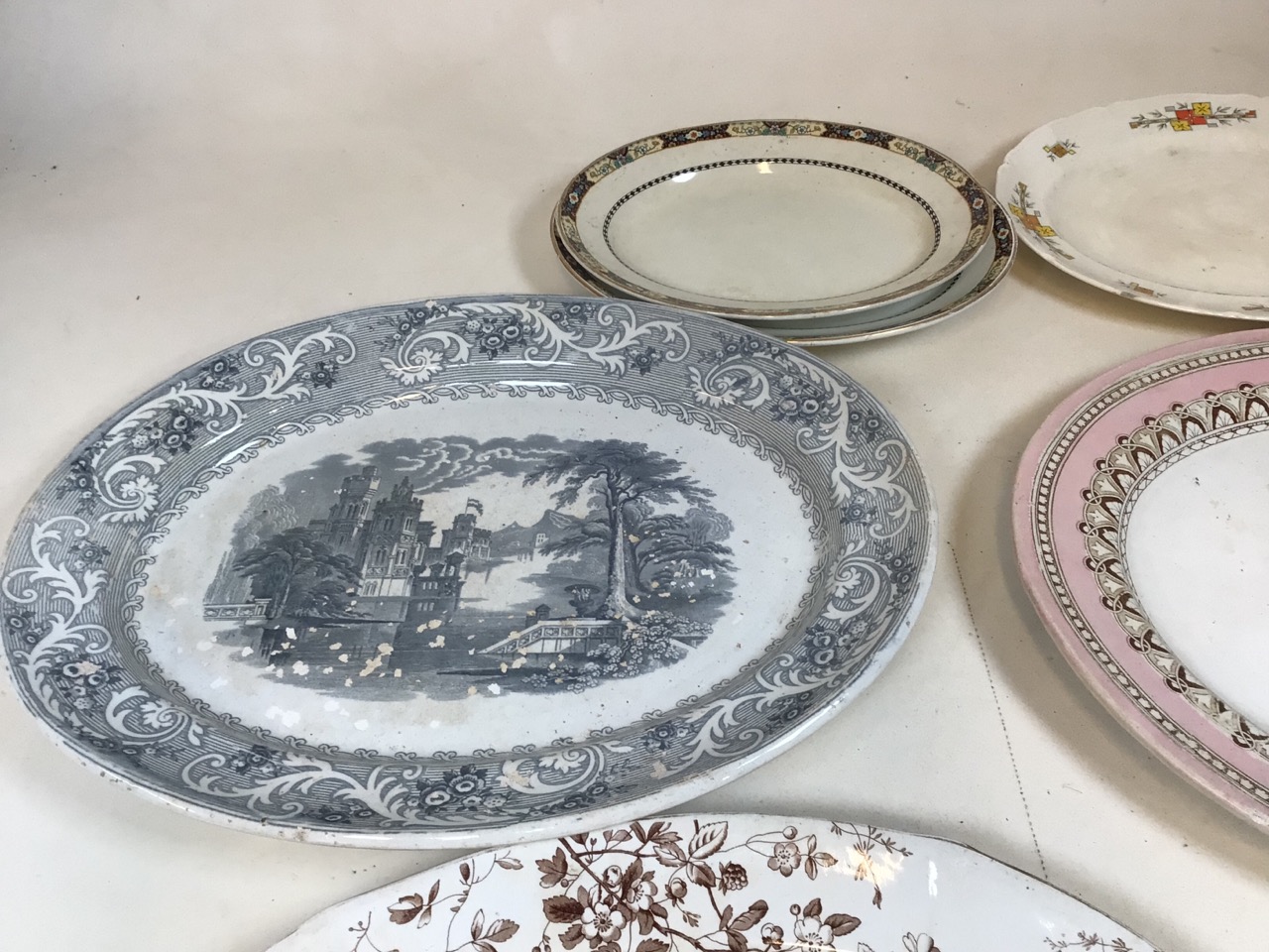 Quantity of decorative vintage platters A/F perfect for decoration - Bild 3 aus 6