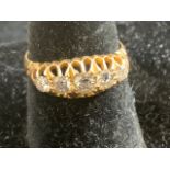 A Five stone diamond gold ring, in hallmarked.