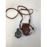 A WW1 Verners Pattern brass compass FL 1918 No 120818 in original leather case W:6cm