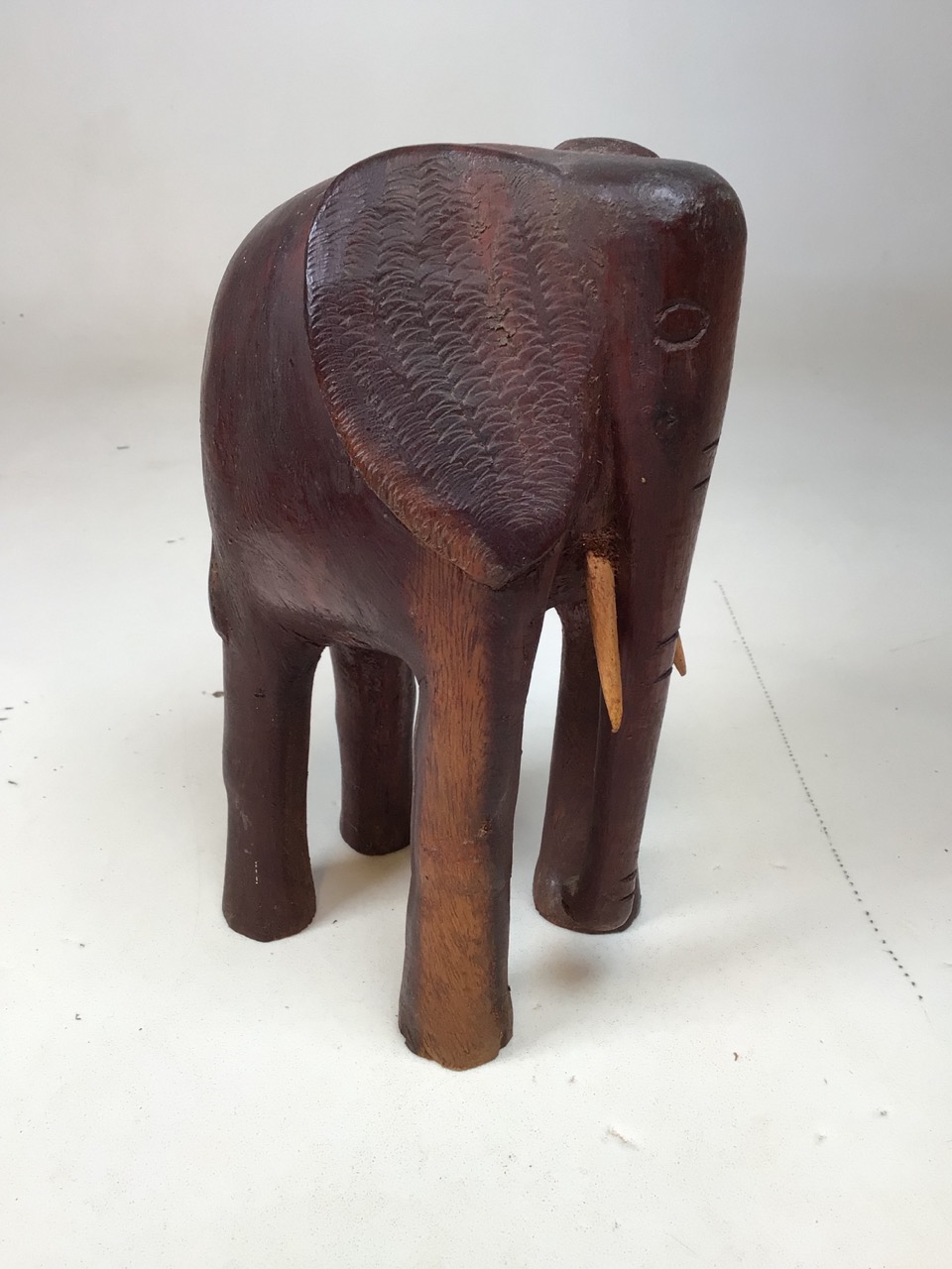 An East African polished hardwood bull elephant, an ebony duck, a hardwood giraffe and a horn bird - Image 3 of 11