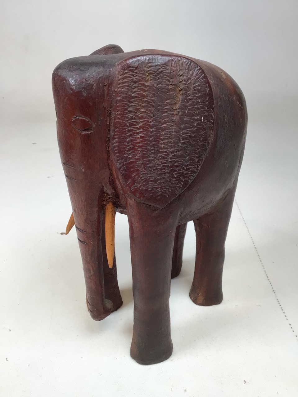 An East African polished hardwood bull elephant, an ebony duck, a hardwood giraffe and a horn bird - Image 2 of 11