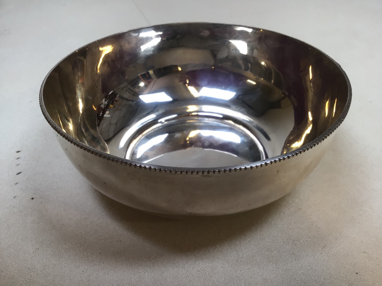 A white metal bowl stamped silver to base. Weight 209 gm W:17.5cm x H:7cm - Image 2 of 5