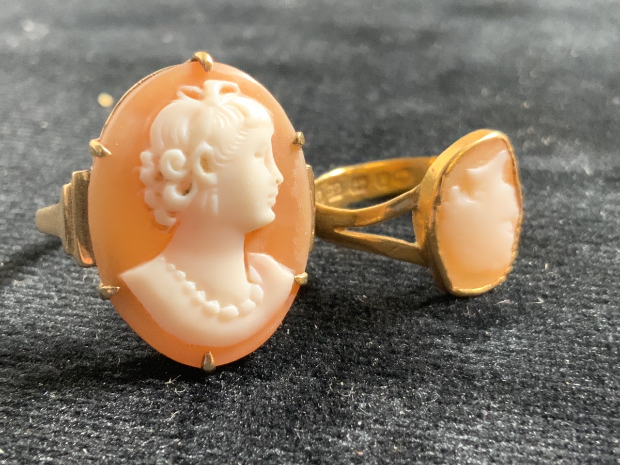 22ct gold small cameo ring, size K also with a 9ct gold cameo ring Size N - Bild 4 aus 5