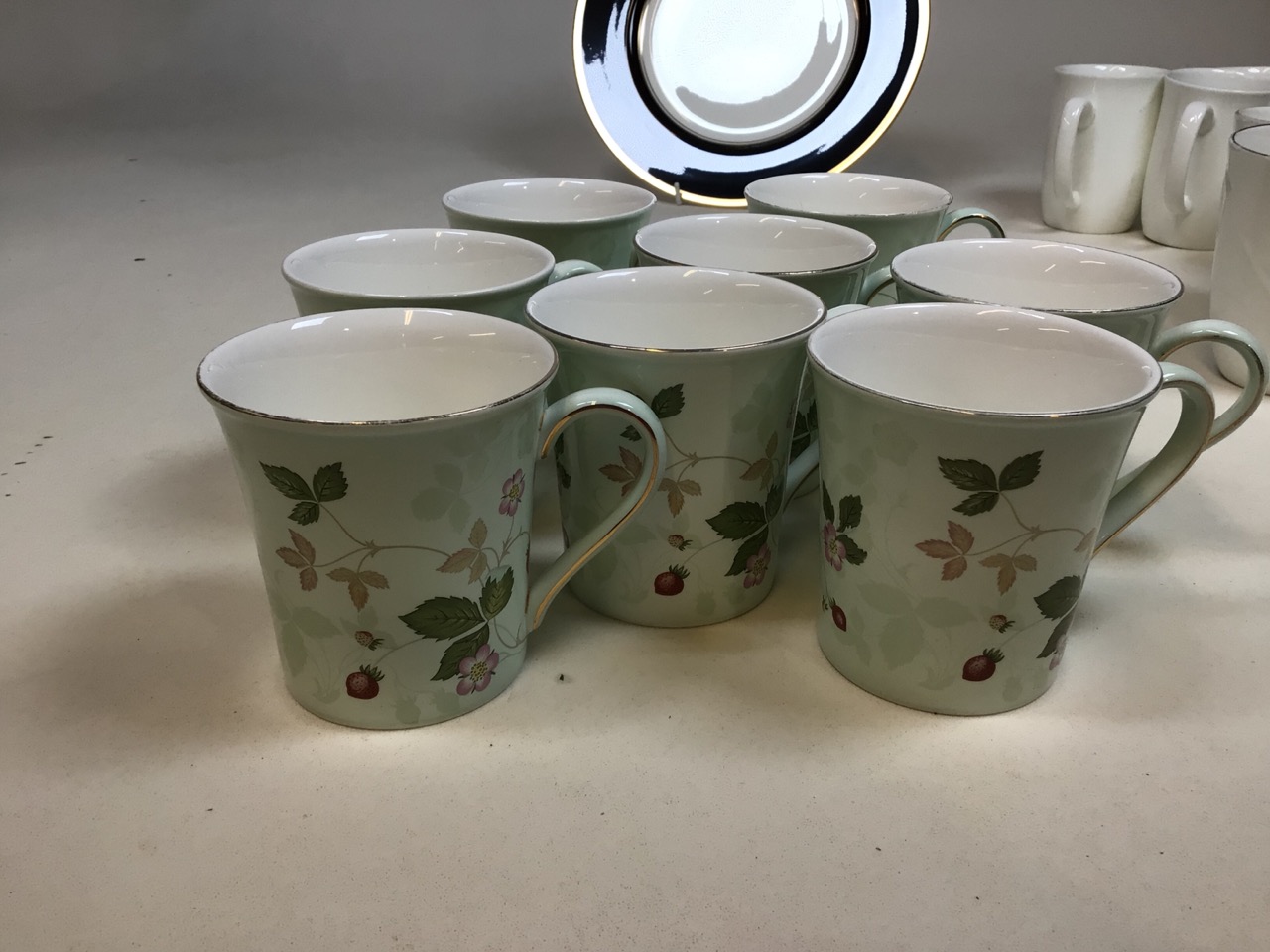 Wedgwood Strawberry and Vine teacups and saucers, a Wedgwood Queensware teapot and vase, eleven Wild - Image 4 of 6