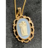 9ct gold wedgwood pendant and chain.