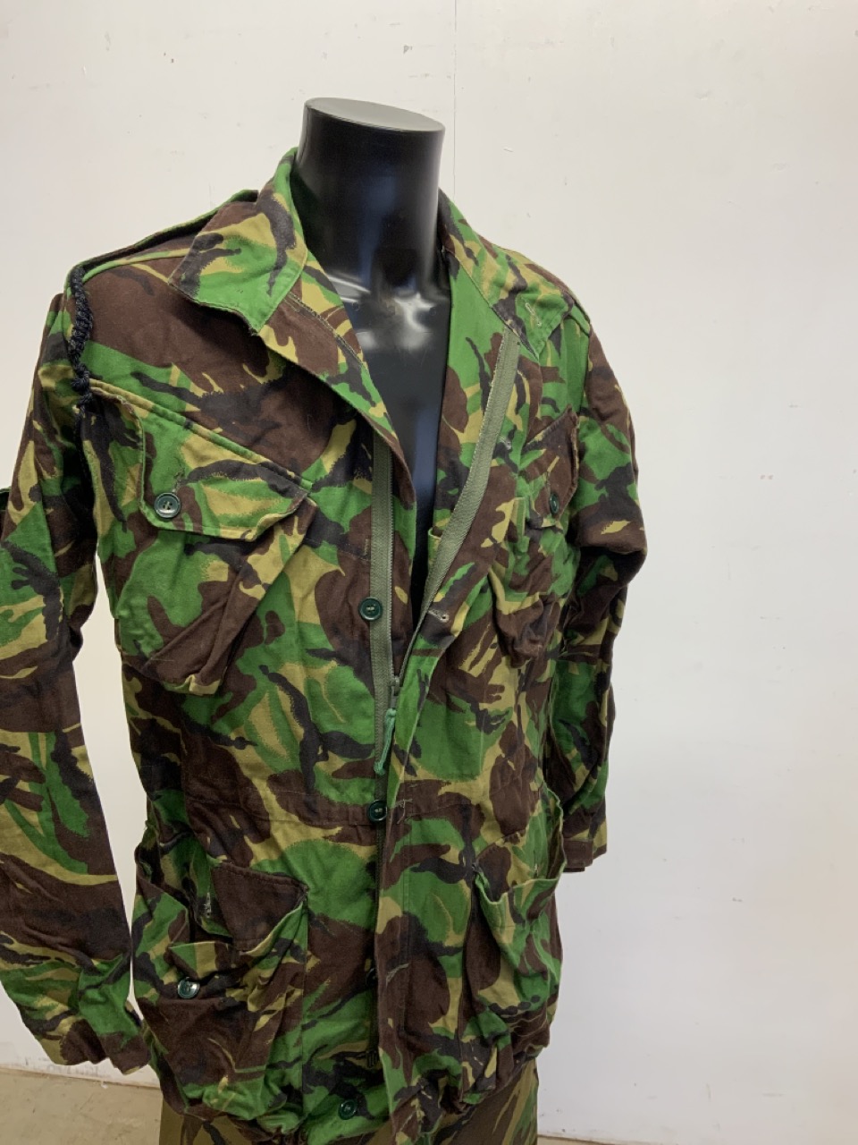 A combat smock and trousers. Size 180/104. Cotton smock - waterproof trousers - Image 3 of 7