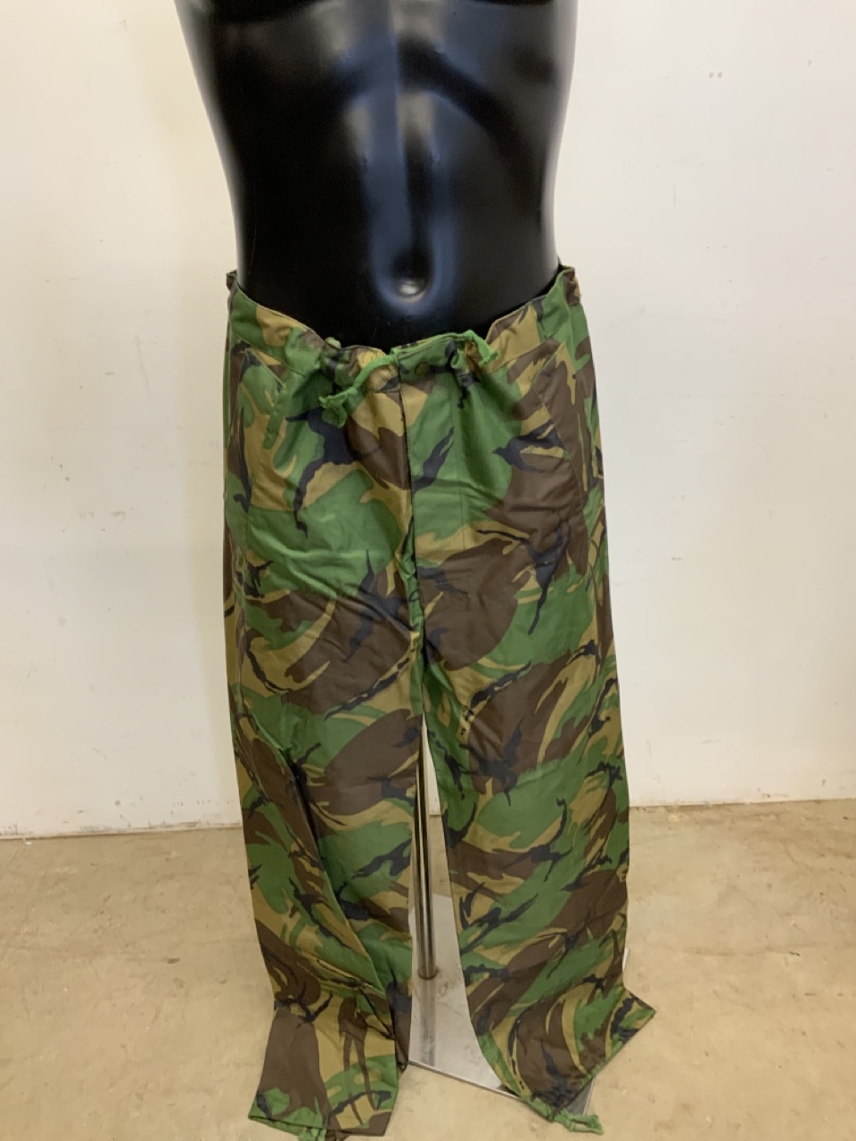 A combat smock and trousers. Size 180/104. Cotton smock - waterproof trousers - Image 7 of 7