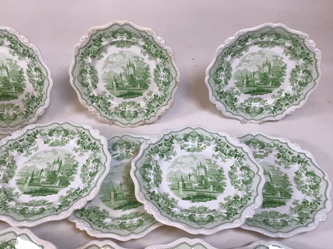 Pomerania green and white china by John Ridgway circa 1835. Comprising 15 plates 23cm, 5 assorted - Bild 2 aus 13