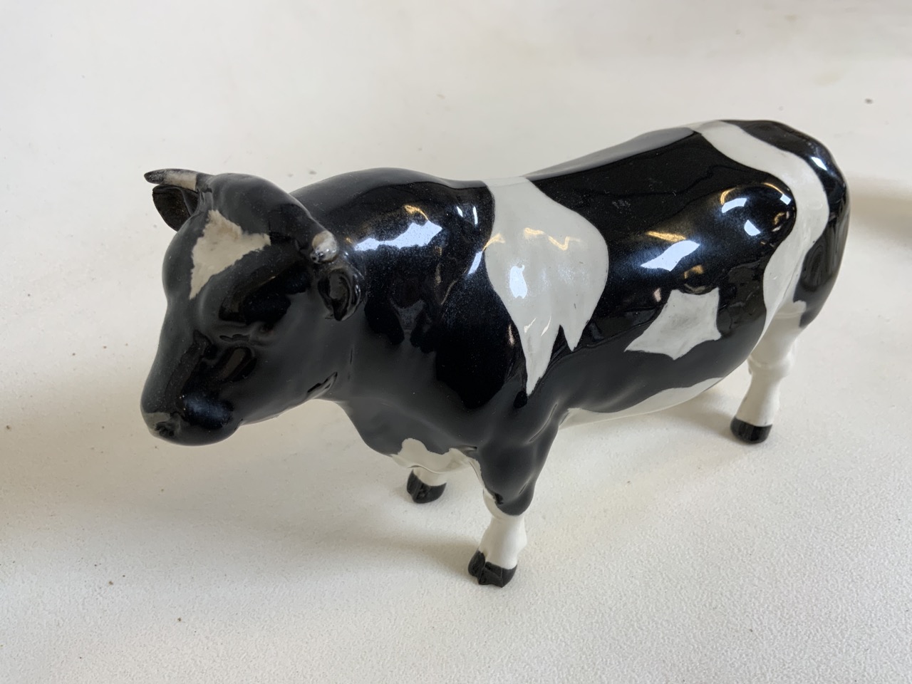 Beswick Cattle family group of bull, Cow and 2 calfs. A Champion Coddington Hilt Bar bull marked - Bild 3 aus 13