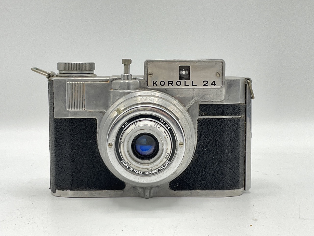 1950s Italian Bencini Koroll 24 120 film camera. Half-frame exposure (24 shots per 12 frames). - Bild 2 aus 6
