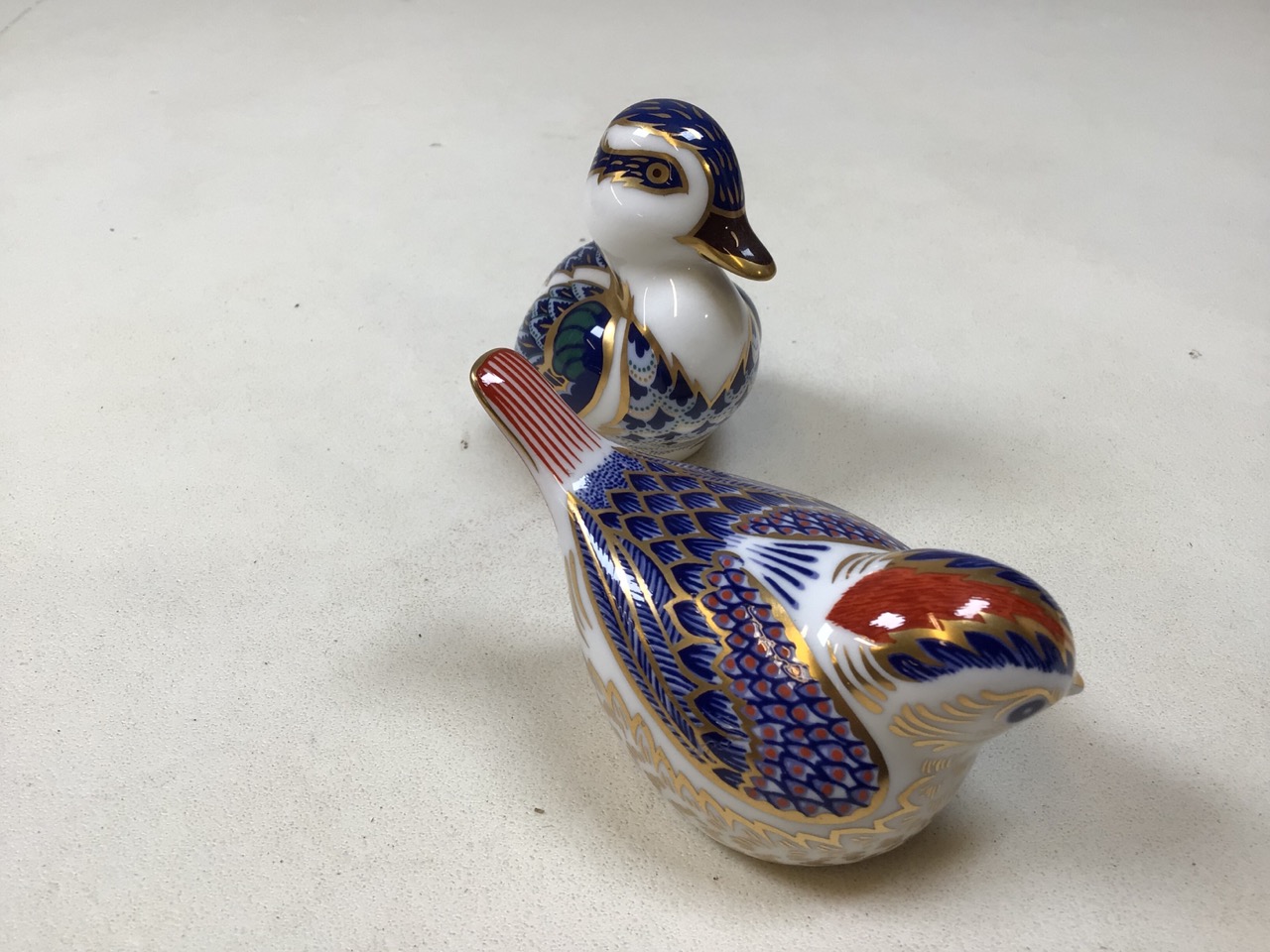 Royal Crown Derby paperweights of birds, includes three ducks and two birds. With silver and gold - Bild 9 aus 13